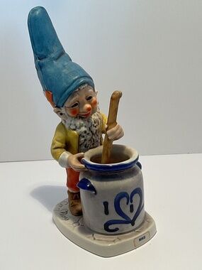 Vintage Goebel Co Boy Gnome Figurine "MIKE" the Jam Maker 1970- 502 No issues